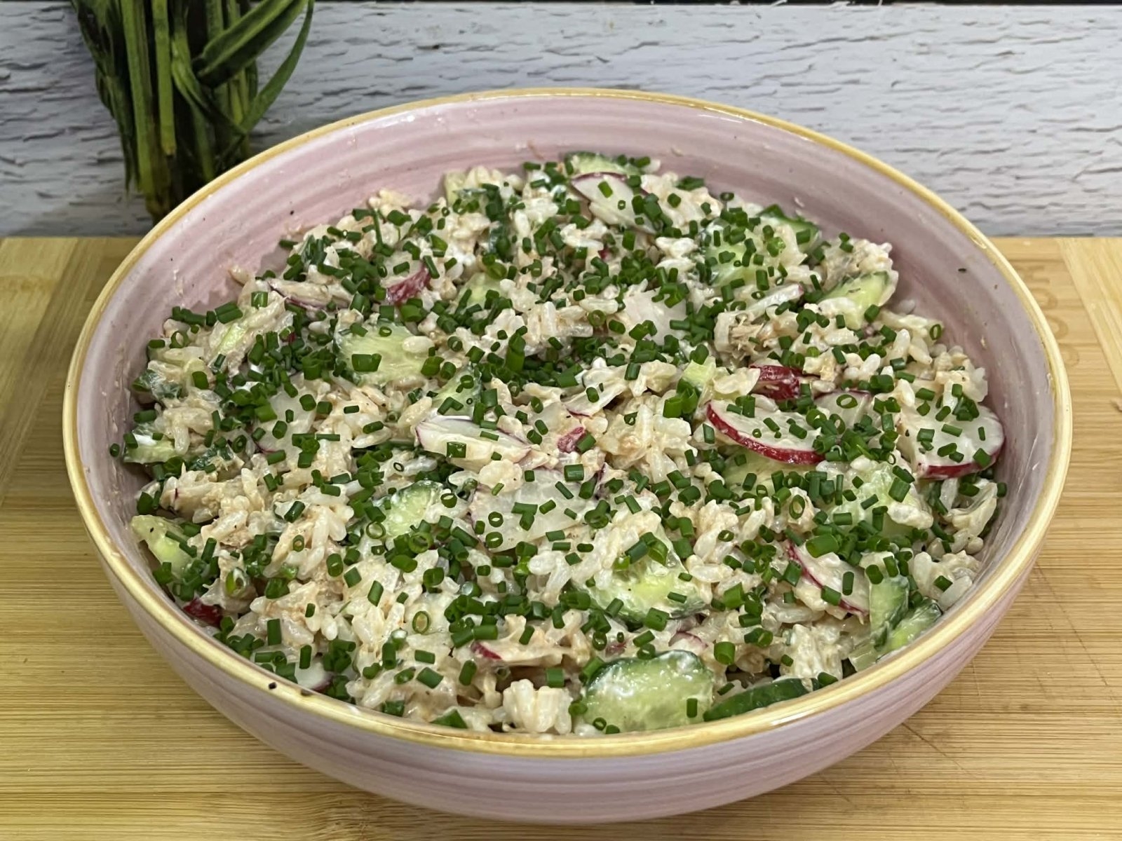 Sałatka z ryżem i tuńczykiem