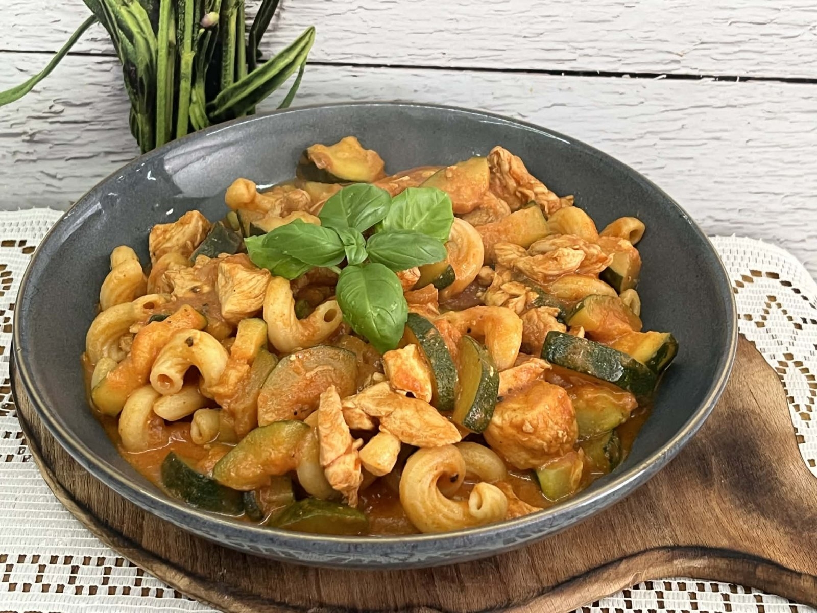 Makaron z kurczakiem i cukinią- szybki przepis na obiad