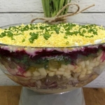 Sałatka warstwowa ze...