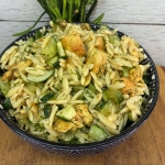 Sałatka z makaronem orzo