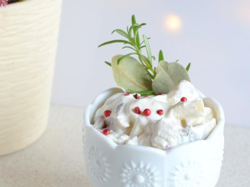 ŚLEDZIE Z JABŁKAMI