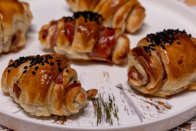 Rogaliki z ciasta francuskiego