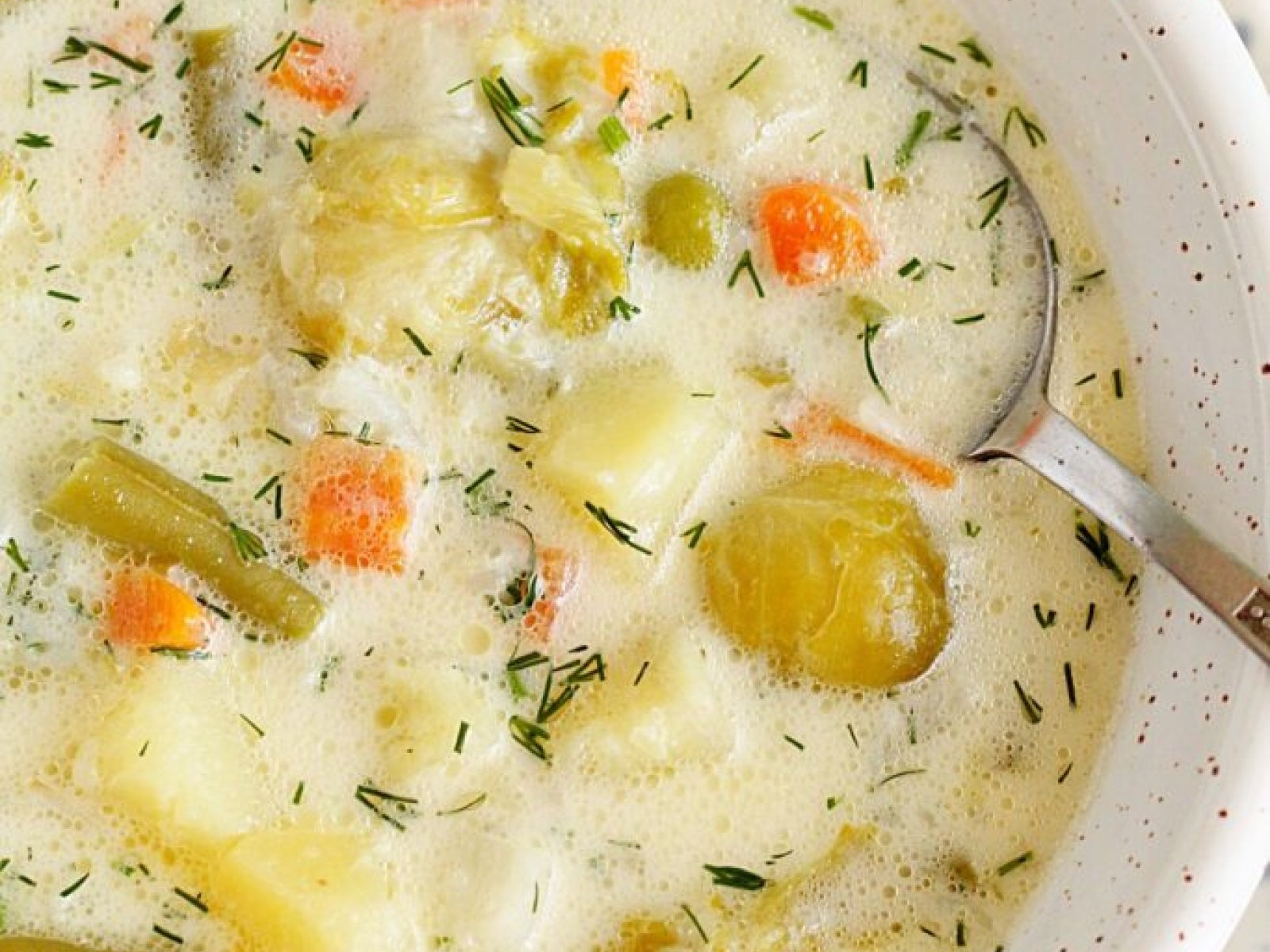 Zupa jarzynowa z mrożonki – szybki przepis krok po kroku