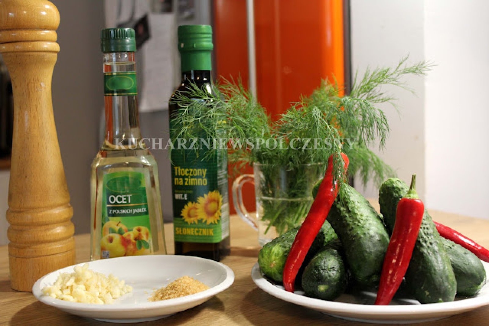 Sałatka z ogórków z chili