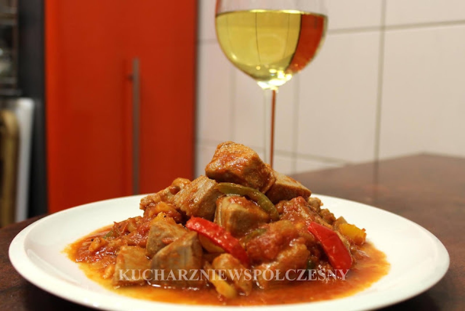 Tuńczyk z jarzynami